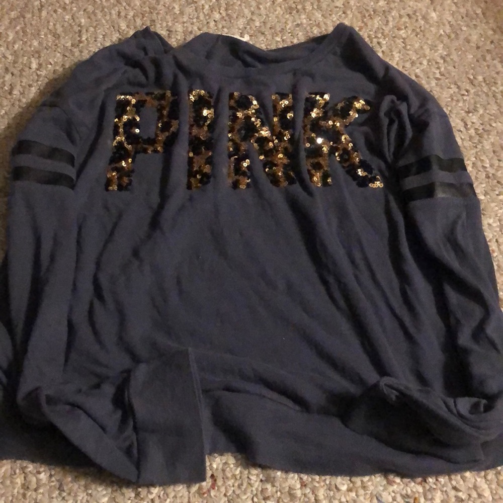 SOLD- PINk L/S gray shirt with leopard sequin GUC